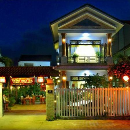 Camellia Homestay Хойан Экстерьер фото