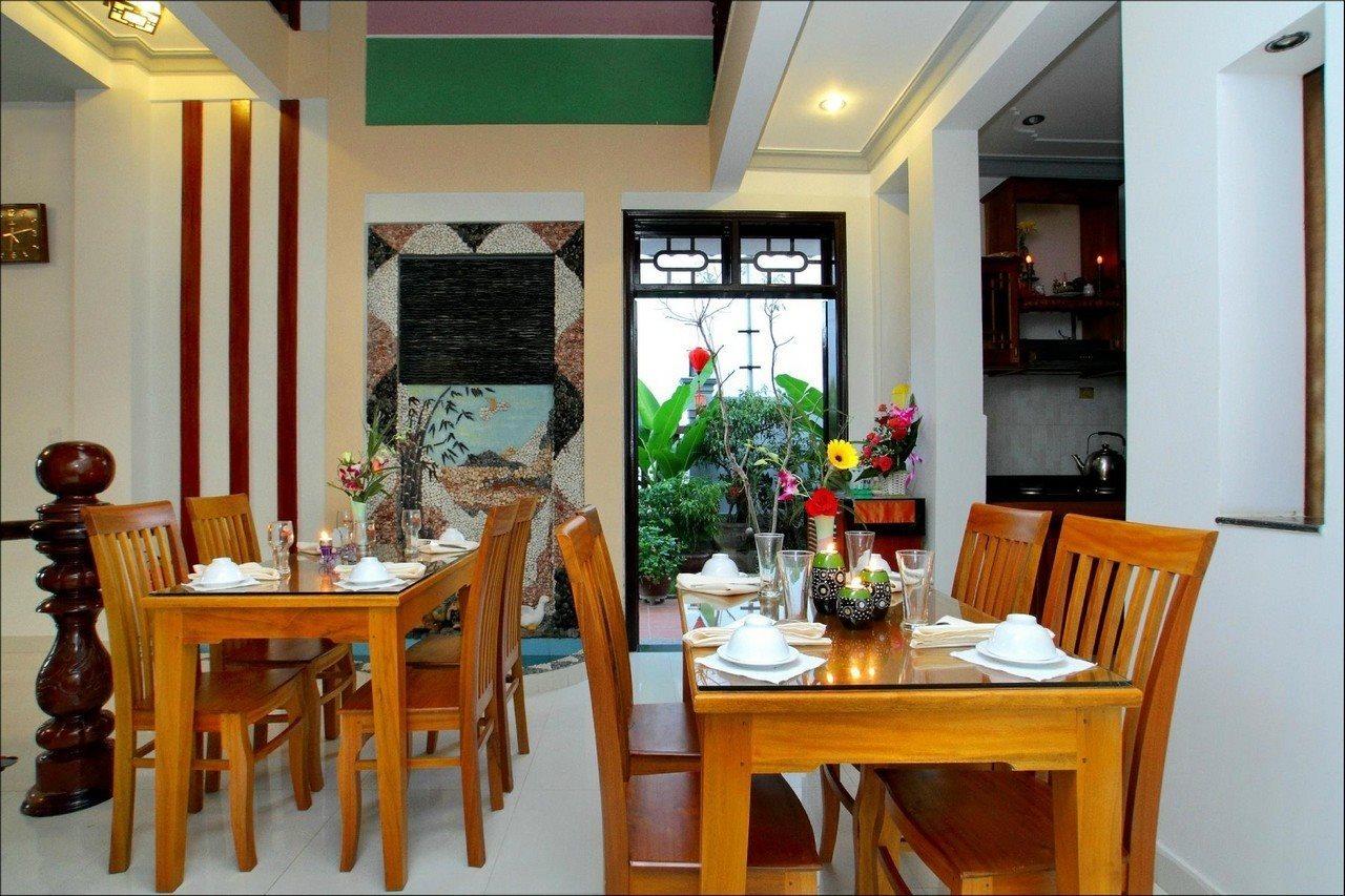 Camellia Homestay Хойан Экстерьер фото
