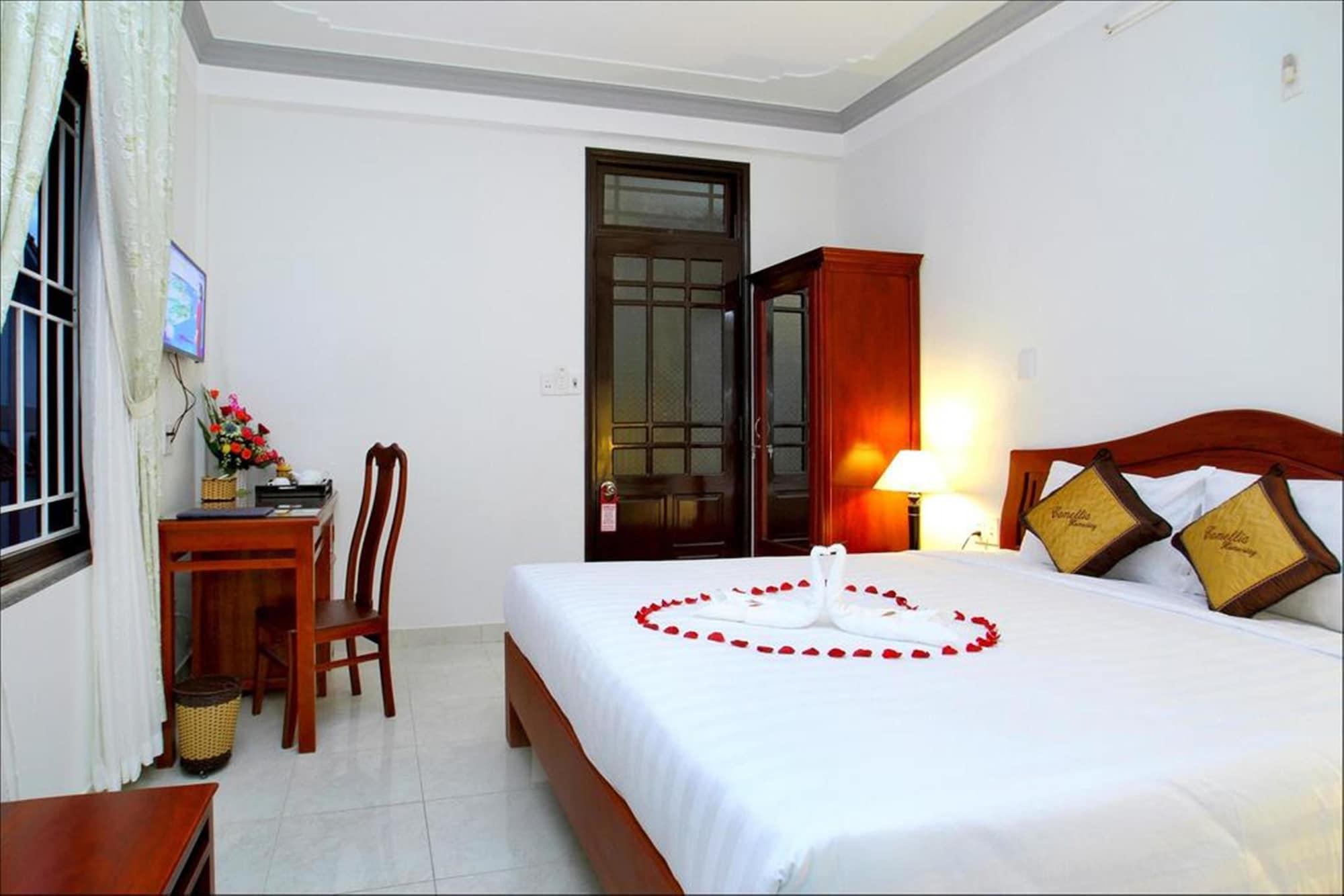 Camellia Homestay Хойан Экстерьер фото