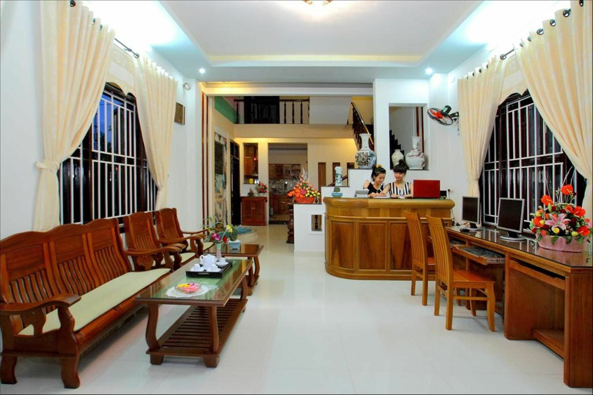Camellia Homestay Хойан Экстерьер фото
